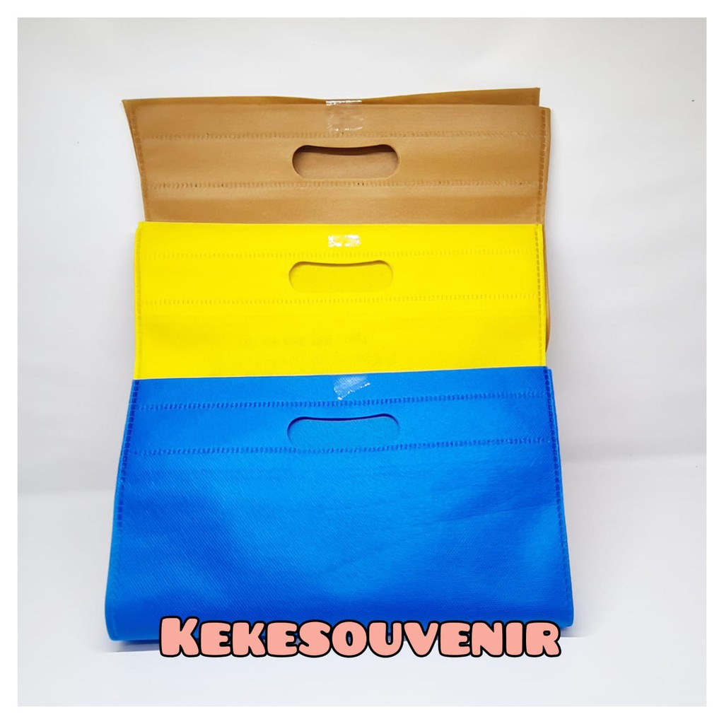 

Grosir Souvenir Termurah 20 Pcs Tas Pres Oval Goodie Bag Ukuran 25 x 35 Cantik