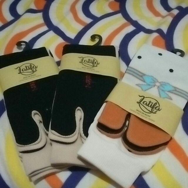 Kaos Kaki Jempol Muslimah Nilon Warna Krem Muda