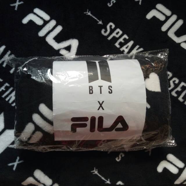 Selimut Blanket FILA x BTS Speak Yourself SYS