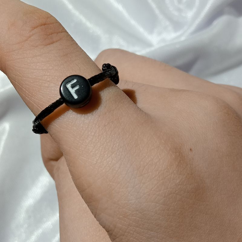 0CINCIN TALI KOREA INSIAL BULAT 1MM | CINCIN COUPLE | CINCIN INISIAL | CINCIN HURUF INSIAL HITAM TAL
