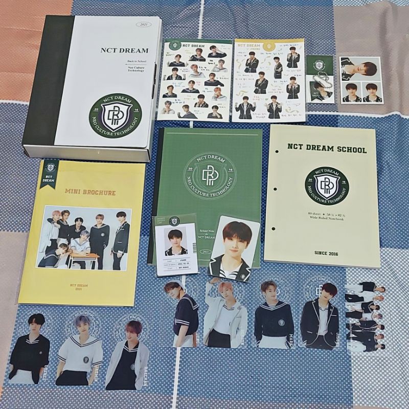 [SHARING] BACK TO SCHOOL NCT DREAM  (MARK RENJUN JENO JISUNG HAECHAN CHENLE JAEMIN PHOTOCARD / PC)