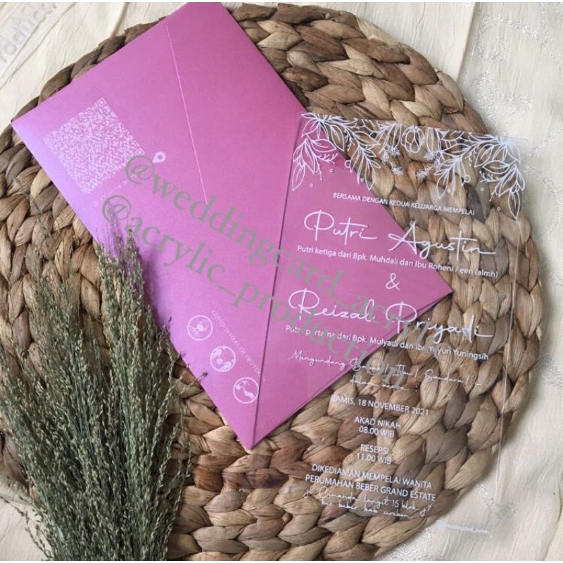 undangan akrilik/acrylic invitation/kartu undangan akrilik/undangan akrilik murah/undangan pernikaha