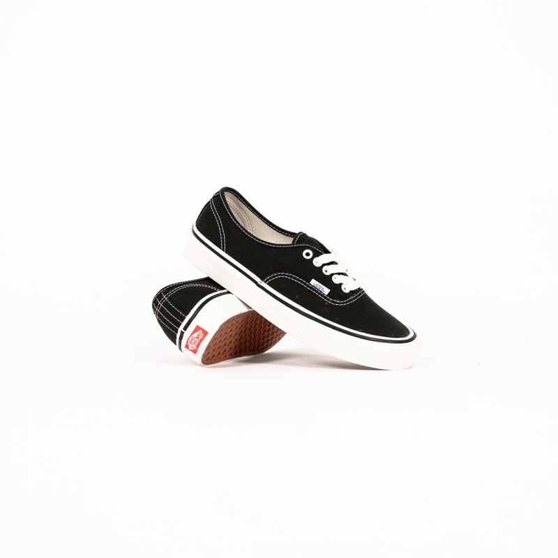 V4ns Authentic  Dx Anaheim Factory Black White