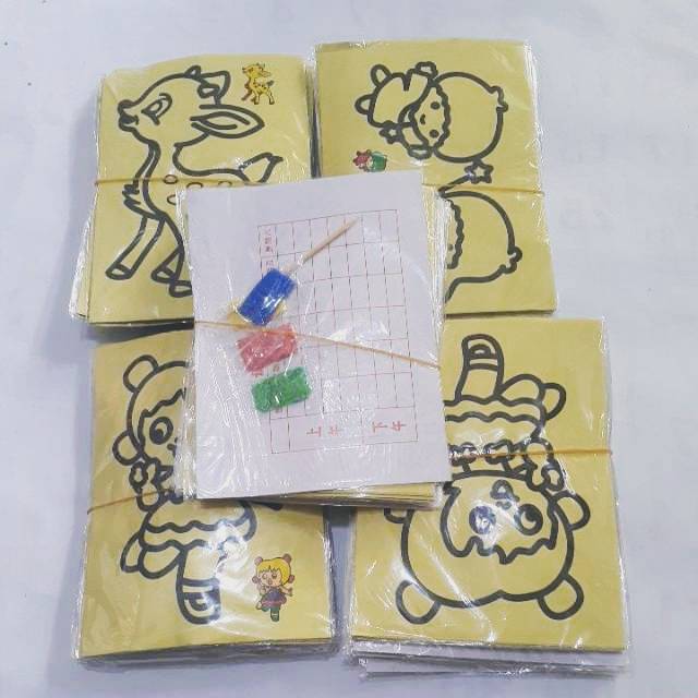 MAINAN ANAK MEWARNAI PASIR PASIRAN GAMBAR ATAU LUKISAN PASIR ISI 50 PCS ukrn 8x11-5