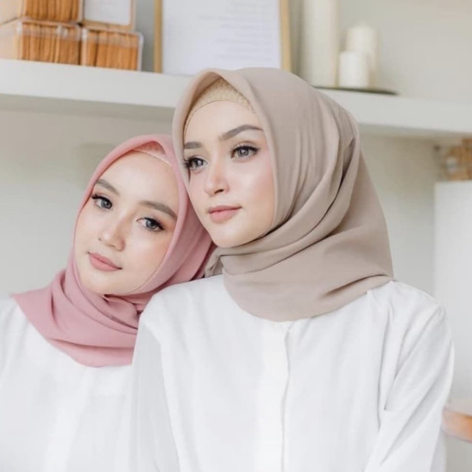 Hijab BELLA Square - Jilbab Kerudung Polycotton Segiempat Warna Polos