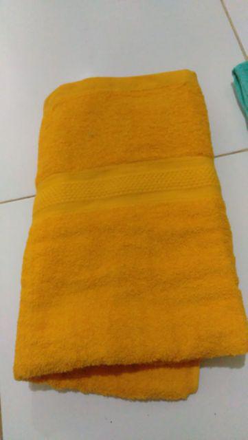 Paket Handuk Mutia Jumbo Isi 4 Warna Mix