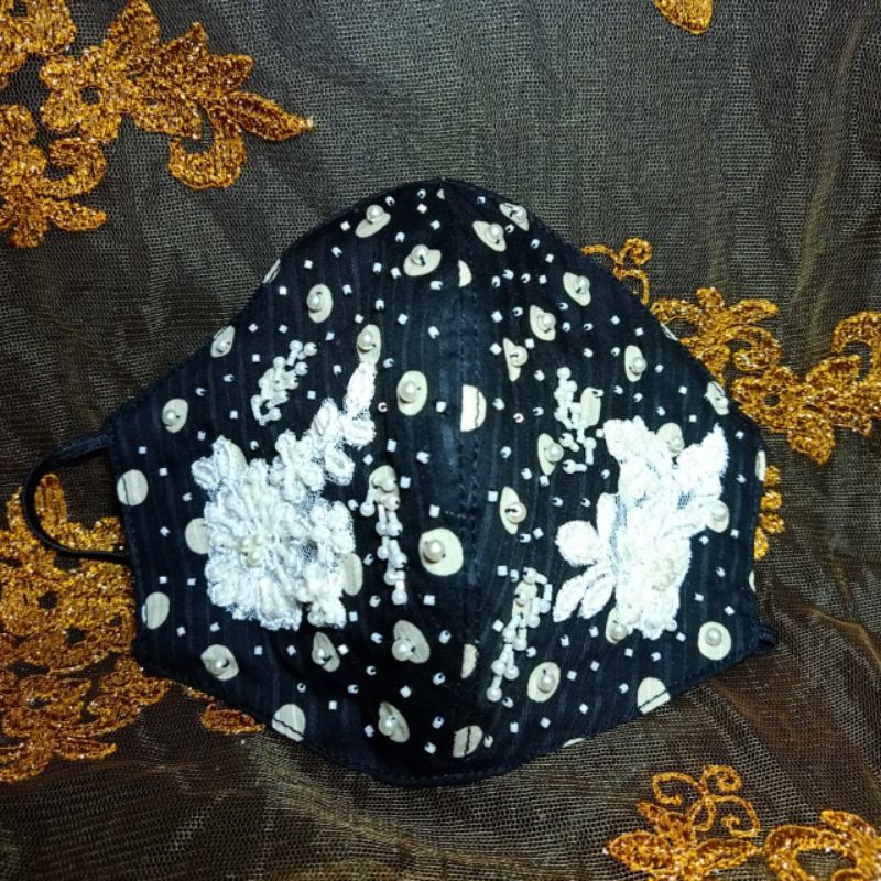 Masker Kain Motif Manik Bunga - 3ply dengan Filter SpunBond (Earloop/Headloop)