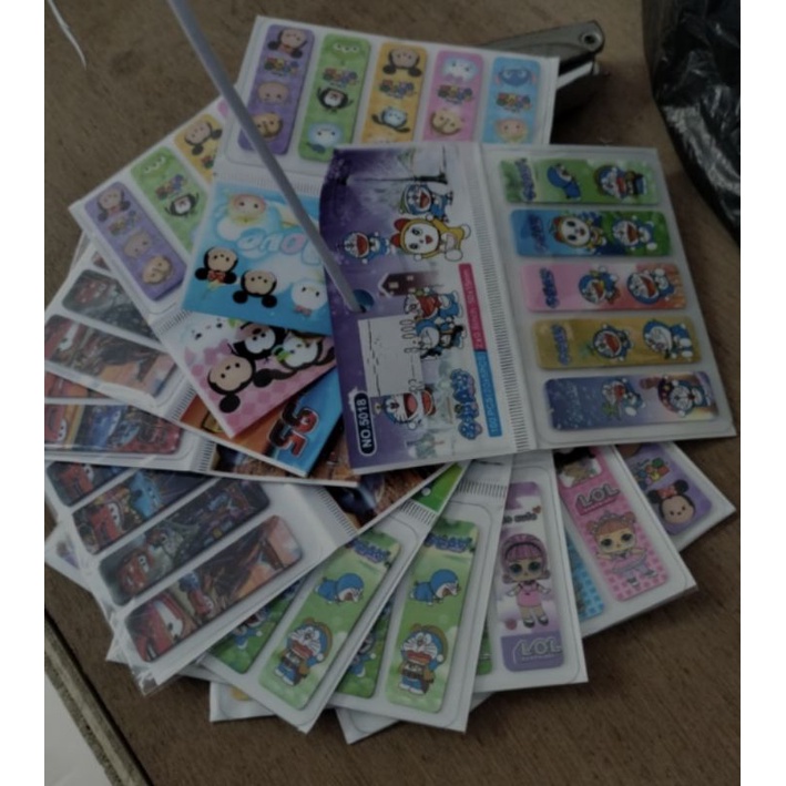 

stick note / sticky note karakter hologram / penanda catatan motif karakter
