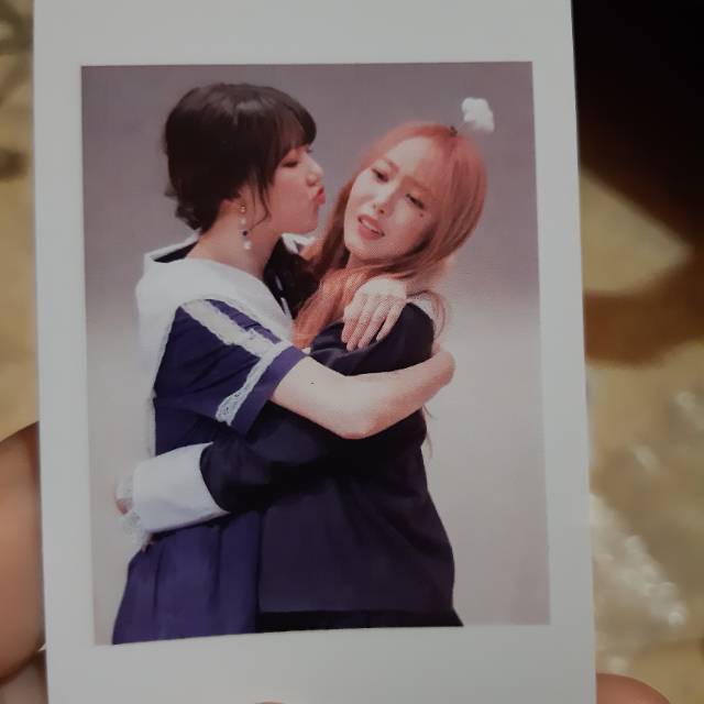 polaroid ship gfriend