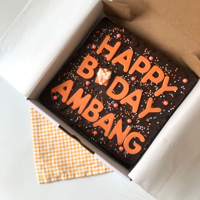 

Brownies Ulangtahun / Brownies Custom / Brownies Brithday Cake / Brownies