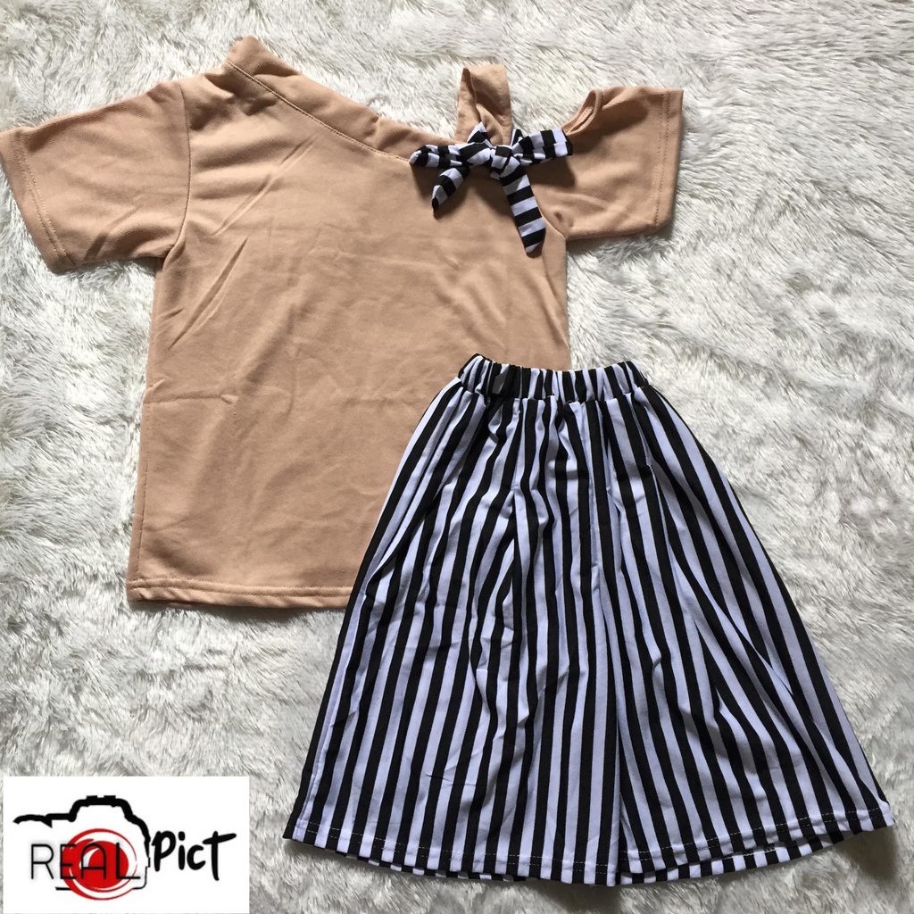 VISION ONLINE [GRATIS ONGKIR BISA COD] SETELAN MONICA// SATU SETELAN ANAK PEREMPUAN 1_2 TAHUN MODEL KOREA STYLE FASHION BAYI IMPORT LUCU// BAJU BAYI ANAK PEREMPUAN 1 2 3 4 5 TAHUN// KAOS ANAK CEWEK MURAH KEKINIAN TERBARU 2021// CELANA KULOT PANJANG ANAK