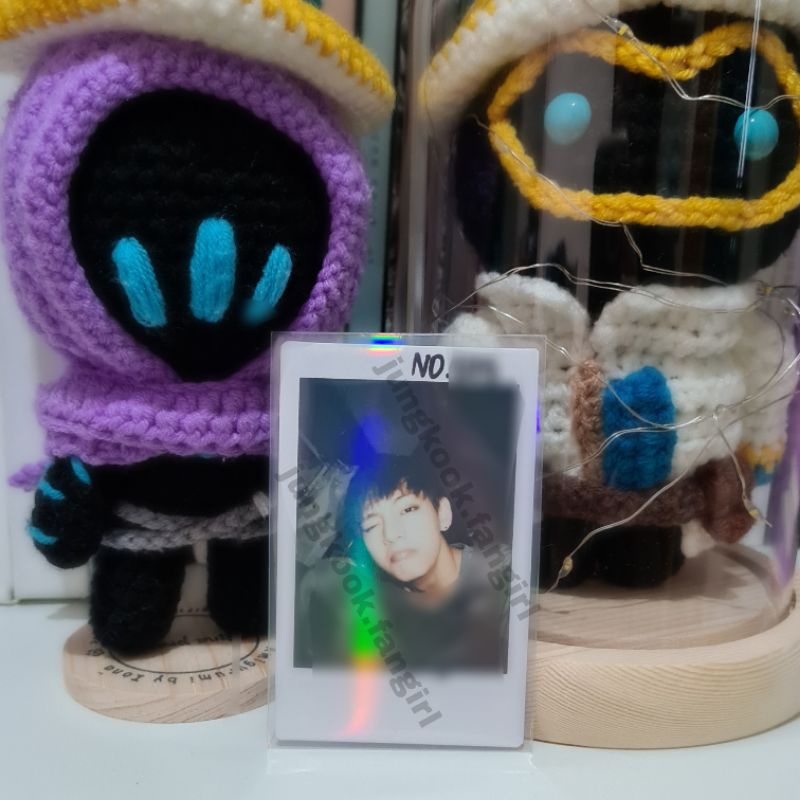 [ READ CAPTION  ] BTS TAEHYUNG / V OFFICIAL D&W DARK & WILD 777 SIGNED POLAROID