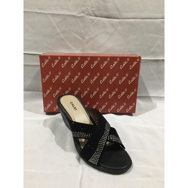 sandal wedges wanita CALBI DFX 1548 HITAM