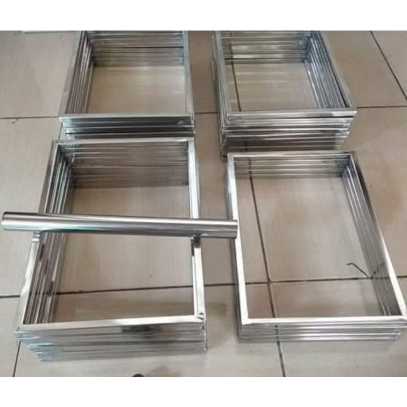 1 SET BINGKAI ADONAN STAINLESS UKURAN 40X30 DAN 30X20