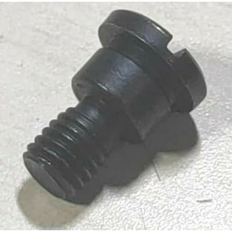Baut mesin jahit kecil