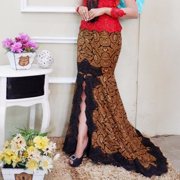 ROK DUYUNG BORDIR TEMPEL / ROK DUYUNG EKOR TEMPEL CORNELLY / ROK WISUDA CANTIK / ROK KONDANGAN MURAH