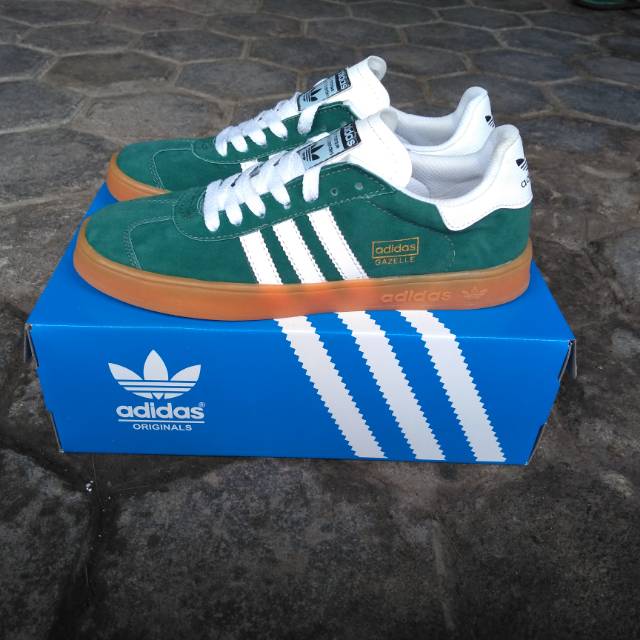 SEPATU CASUAL ADIDAS GAZELLE