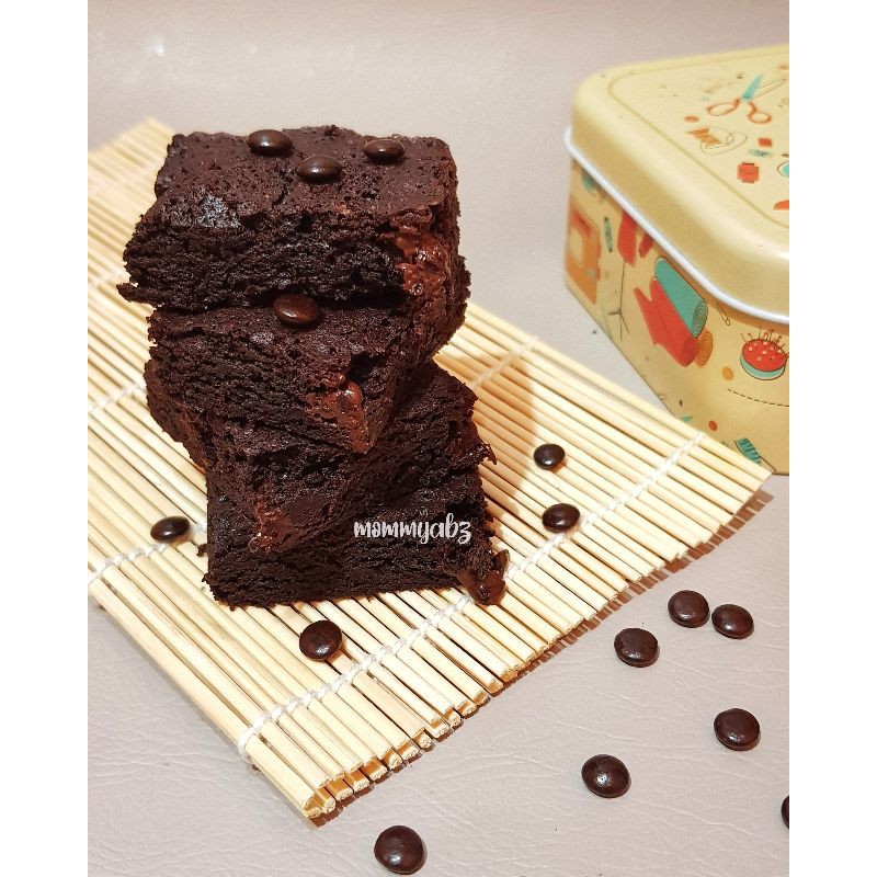 

CLASSIC COCOA BROWNIES