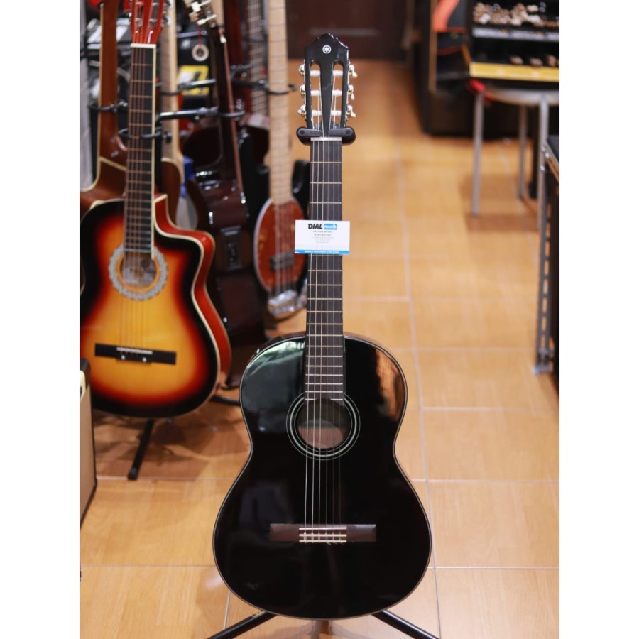 Yamaha C40 Black Gitar Akustik Classic Nylon Original