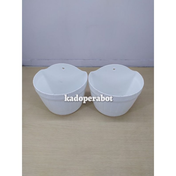 pot bunga dinding putih - pot tanaman PGT-8833 - pot dinding no.22