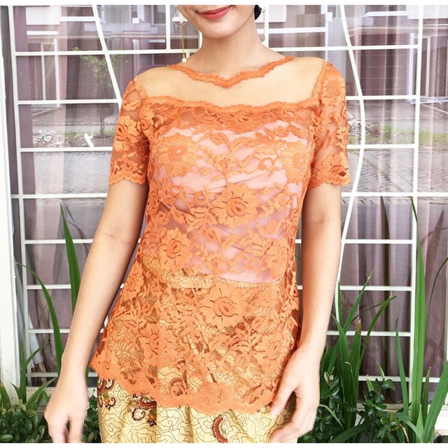 Kebaya Lengan Pendek