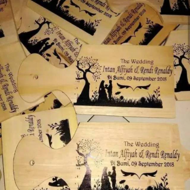 Souvenir talenan kayu