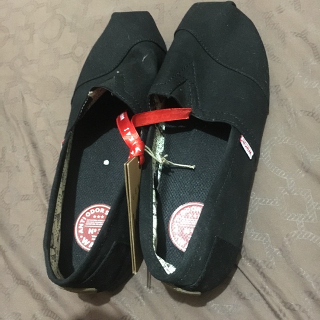 Sepatu wakai original / wakai core / wakai klasik full black