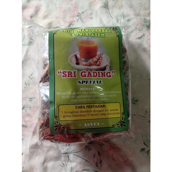 

MINUMAN HERBAL KUNIR ASEM / 1 PACK ISI 10 PCS REMPAH SEHAT