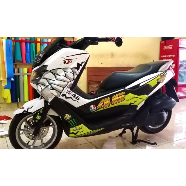 Decal NMAX MOTIF SHARK 46 HIJAU STABILO