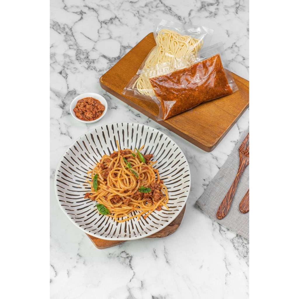 

READY TO MEAT - Spaghetti Bolognese - Makanan Siap Saji - Frozen Food - Makan dirumah