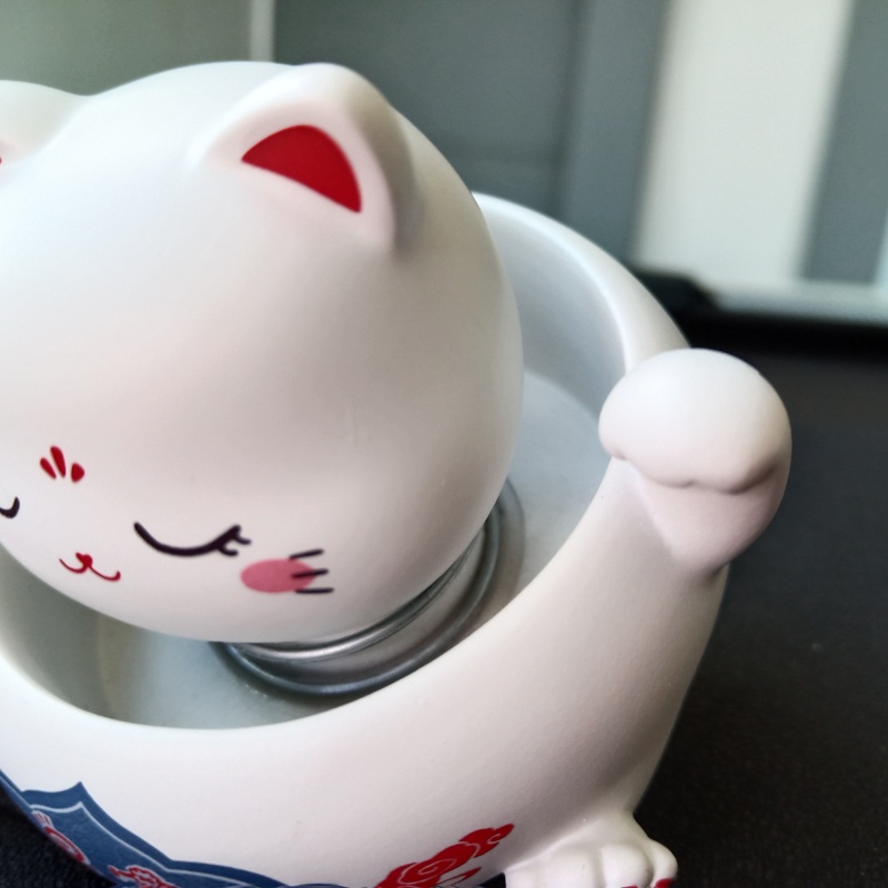 Pajangan Mobil Goyang Kepala Shake Head Doll Kucing Rezeki Jepang Maneki Neko Babi PIG PIGGY