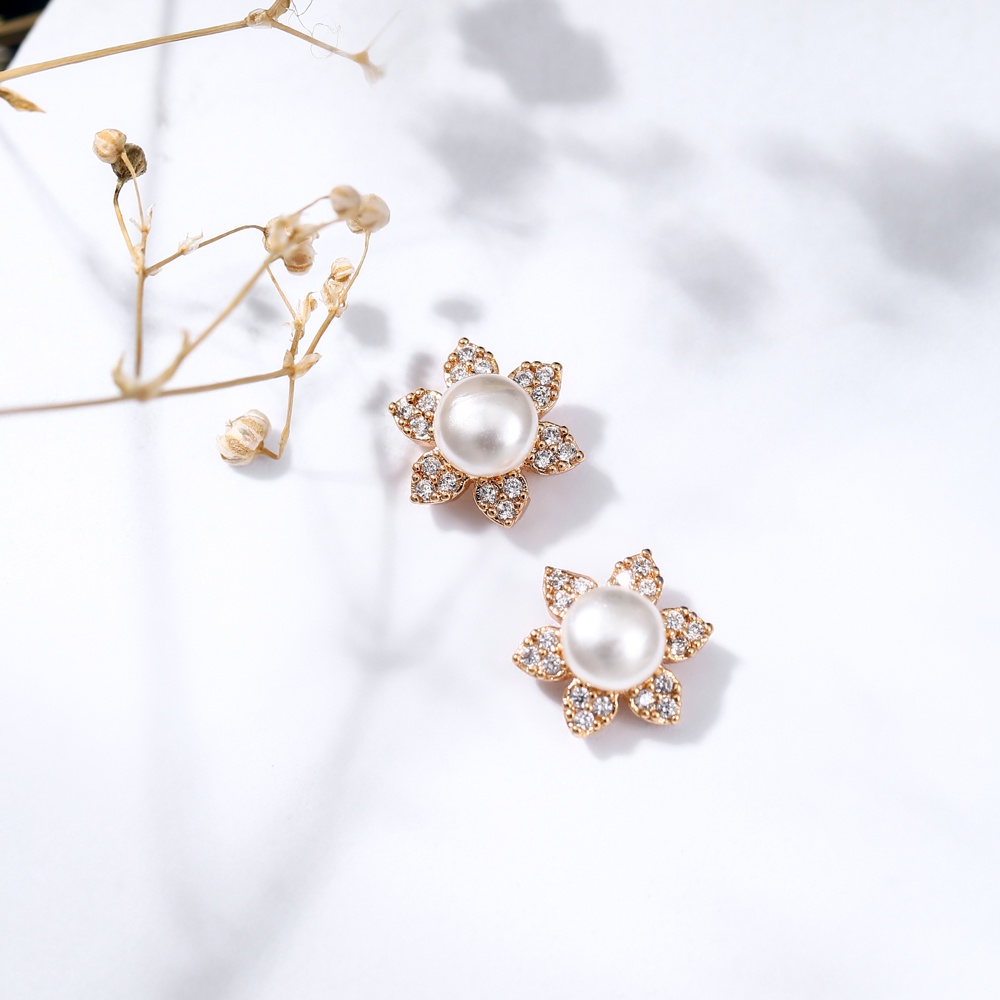 D.G.C✨COD✅Anting Wanita Mutiara Putih Fashion Earrings Korea Premium Sederhana Aksesoris Anting  Perhiasan Murah D133