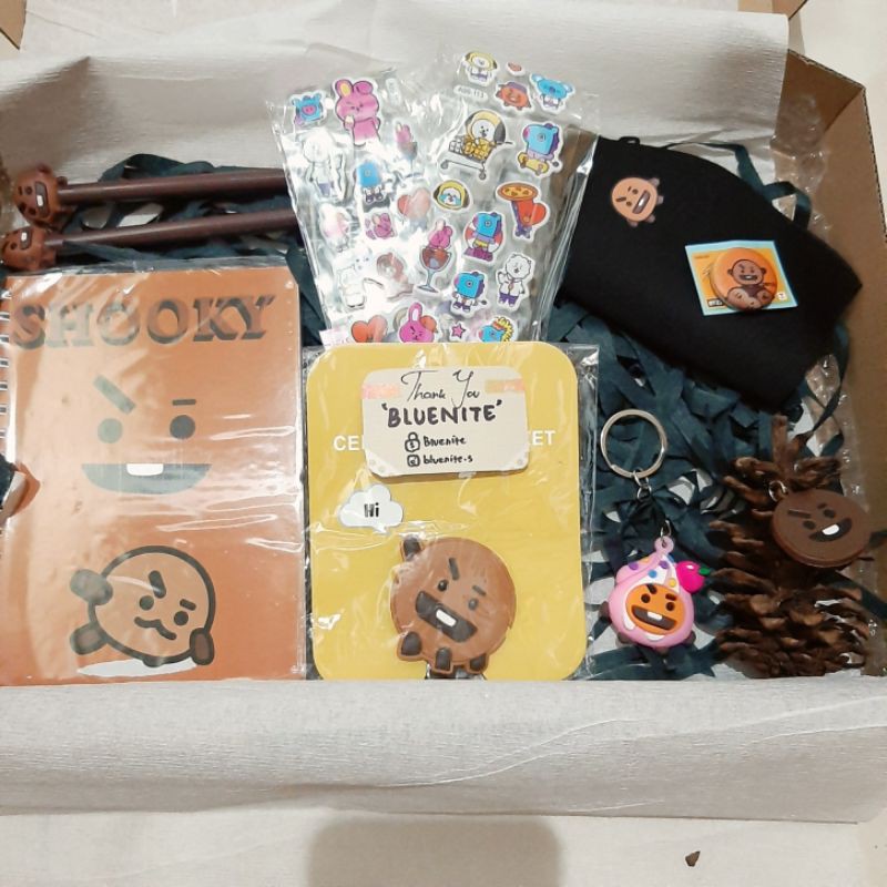 

Hampers Bt21 - Shooky