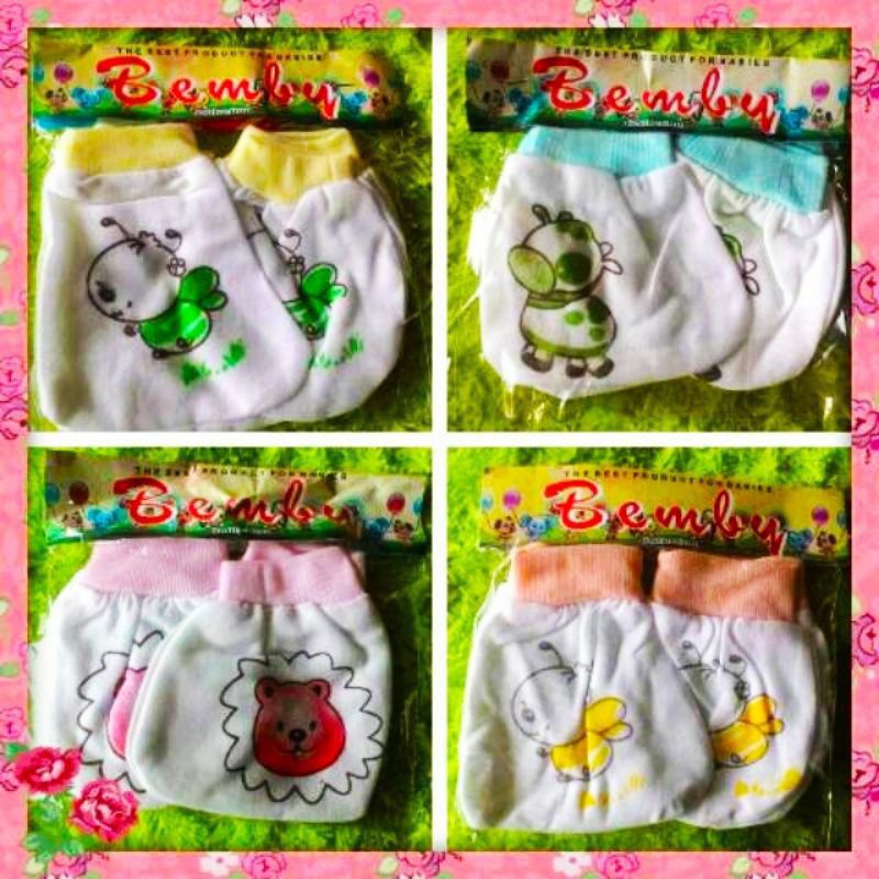 1 set kaos tangan dan kaki bayi