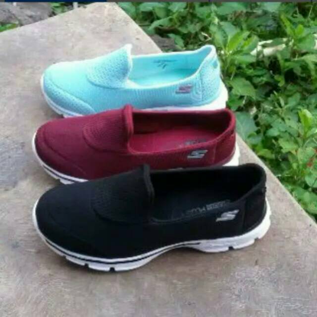 Sepatu Skecher cewek . Skecher wanita . Sepatu kerja .Sepatu Casual