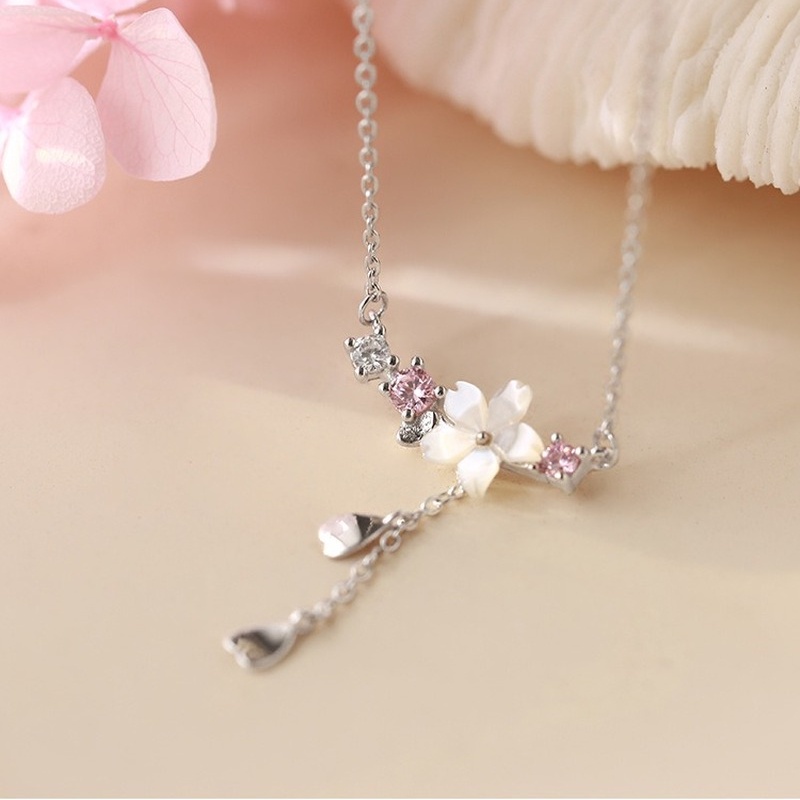 Kalung Rumbai Desain Bunga Sakura Warna Pink Gaya Korea