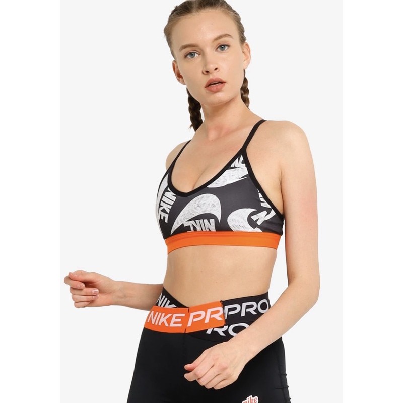 crop sports bras nike