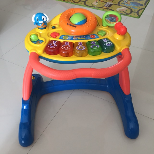 V-tech pushwalker baby original 100 % Preloved ( SOLD )