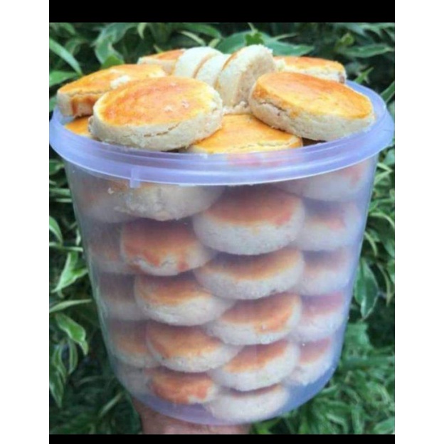 

kue kacang original