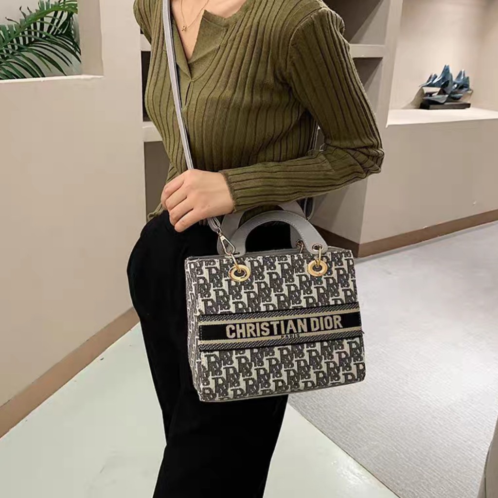 TAS SELEMPANG WANITA C7422/E5372/L1443 IMPORT TERMURAH