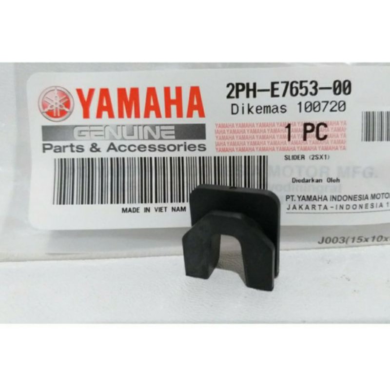 PLASTIK TUTUP RUMAH ROLLER SLIDER MIO M3 MIO Z SOUL GT 125 XRIDE 125 ASLI ORI YAMAHA 2PH E7653 01