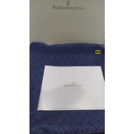 Preloved tapis square Oxford blue buttonscarves