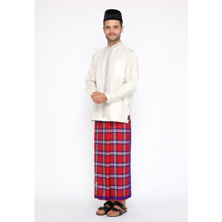 Sarung BHS Gold Excellent motif KKR Merah Tua
