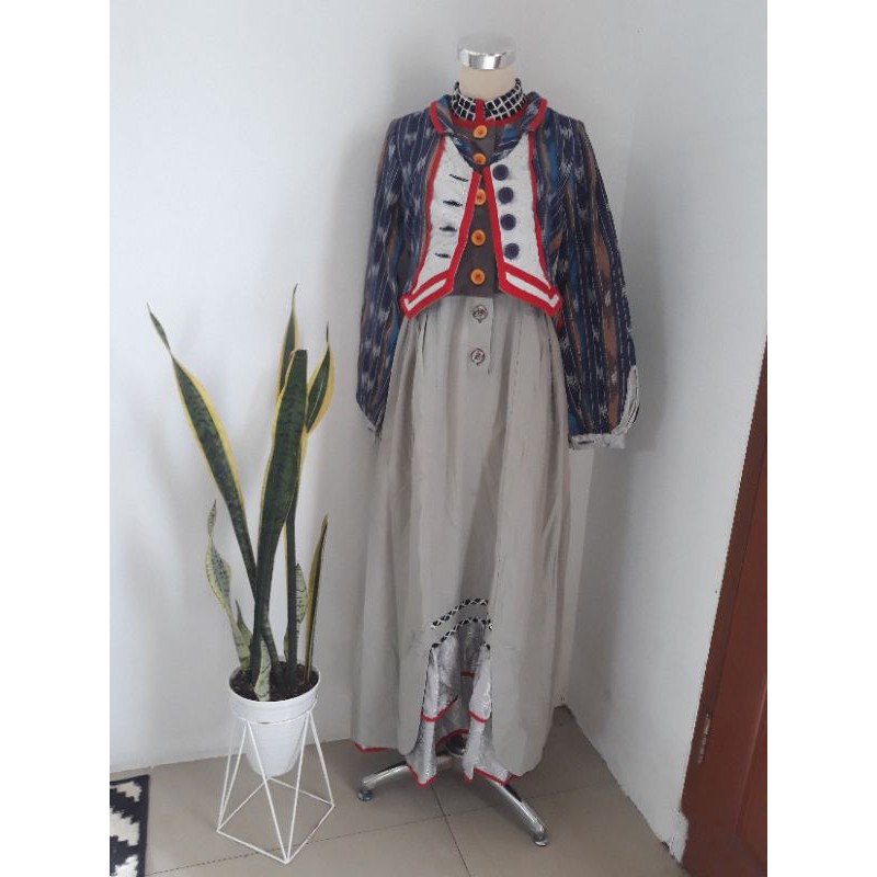 pL tuneeca size s