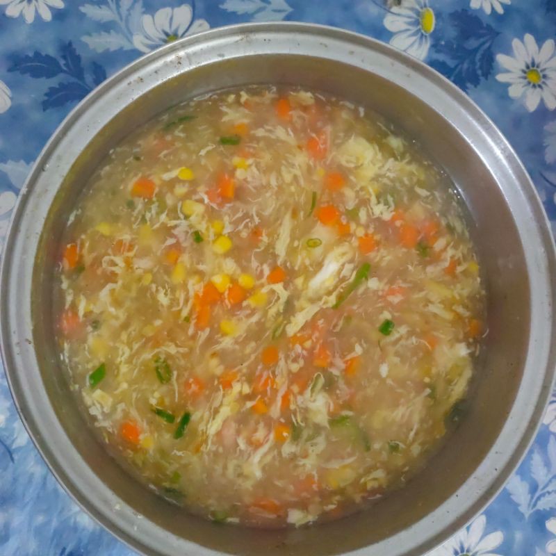 

Soup jagung wortel telur ayam/ sup jagung