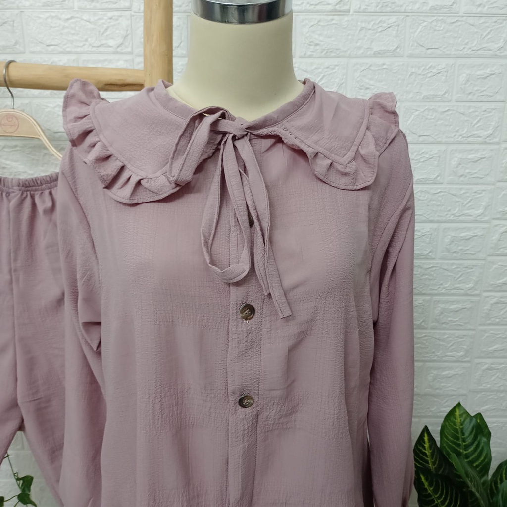 One Set Pakaian Wanita Outer - Set Wanita Bahan Cringkel Adem - One Set Muslim Kekinian - Baju Wanita Terbaru Cringkel - Baju Dewasa Jumbo Bahan Adem Tidak Menerawang - Baju One Set Wanita Dewasa Terbaru