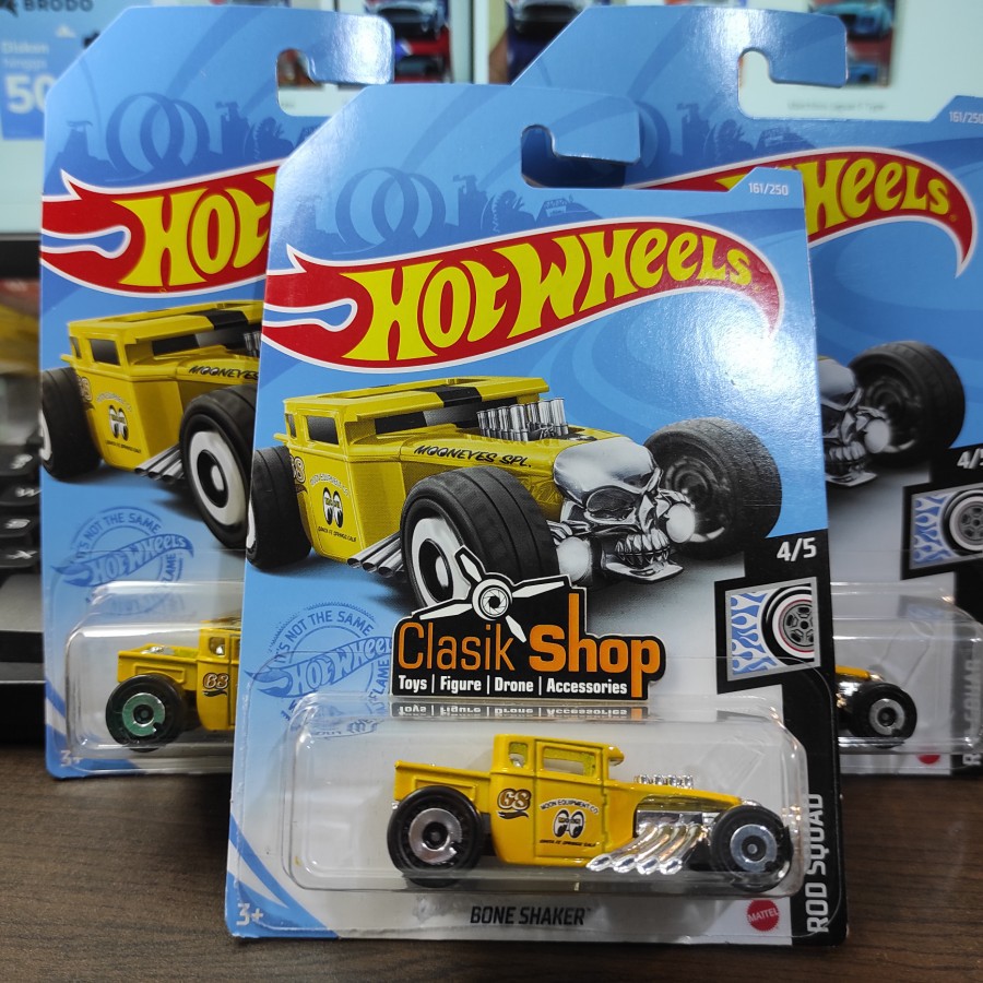 hot wheels diecast BONE SHAKER MOONEYES 2021