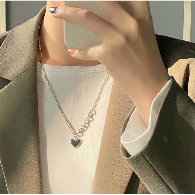 Kalung Wanita Rantai Panjang Titanium Wanita Liontin LOVE Gaya Hip Hop Rap Dance fashion style korea KLG36