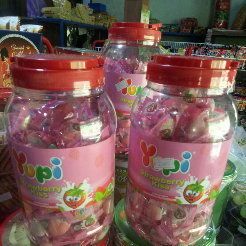 

YUPI KISS TOPLES 300G