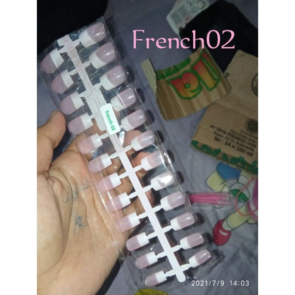 FRENCH NAILS kuku palsu 24pcs natural Gradien